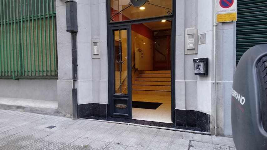 Apartamento Deusto Piso wifi internet T V y garaje Bilbao Exterior foto